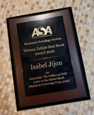 Isabel Jijon award plaque